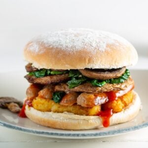 Kara Floured Baps | 6 × 8 pieces frozen